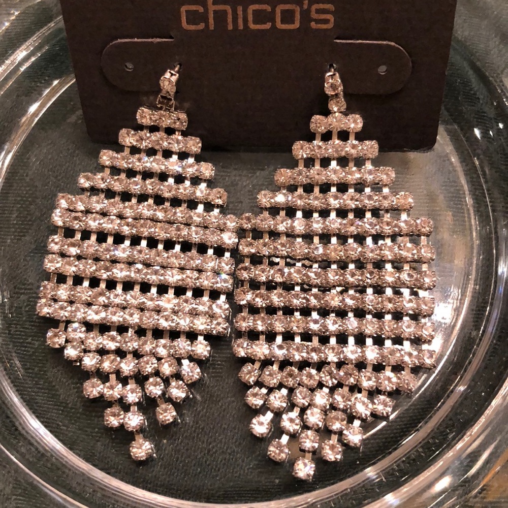 😷Chico’s Crystal Pierced Earrings🌼
